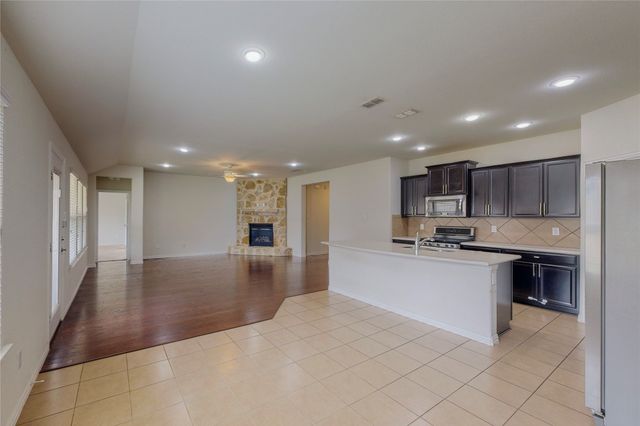 8100 Horseman Road, Fort Worth, TX 76131