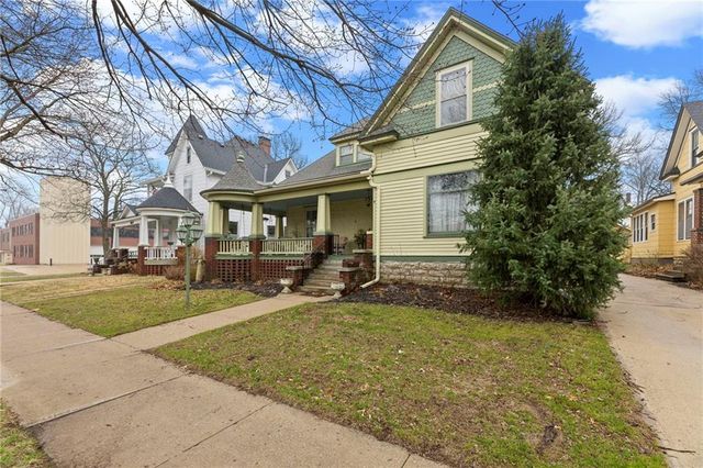 107 E Peoria Street, Paola, KS 66071