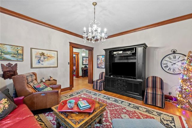 107 E Peoria Street, Paola, KS 66071