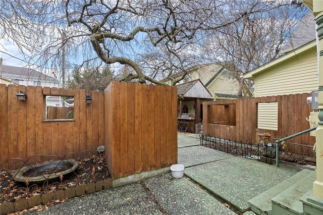 107 E Peoria Street, Paola, KS 66071