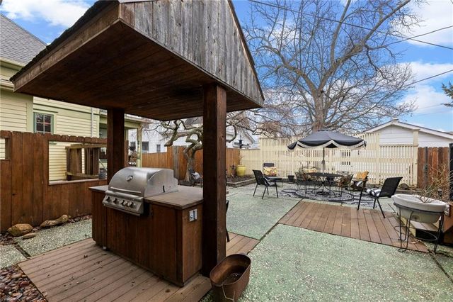 107 E Peoria Street, Paola, KS 66071