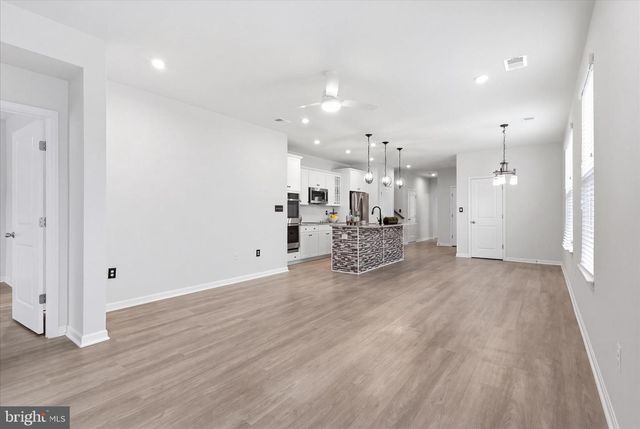 3664 TRAFORD LN, Woodbridge, VA 22193
