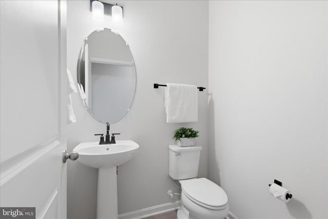 3664 TRAFORD LN, Woodbridge, VA 22193