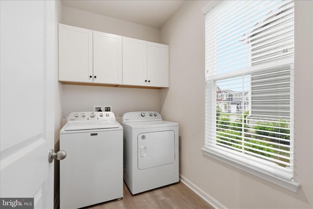 3664 TRAFORD LN, Woodbridge, VA 22193