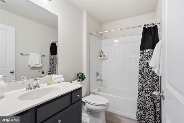 3664 TRAFORD LN, Woodbridge, VA 22193