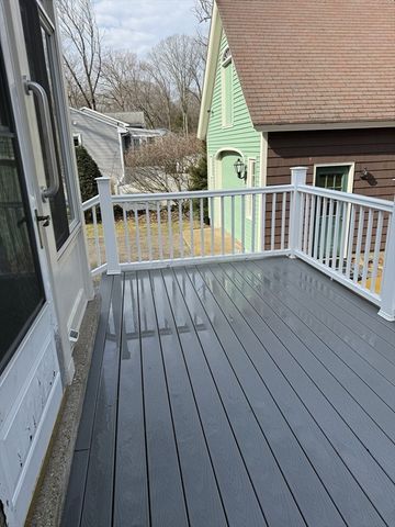 89 Oakcrest Drive, North Attleboro, MA 02760