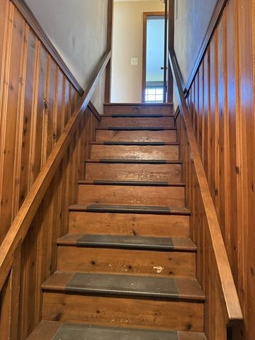 89 Oakcrest Drive, North Attleboro, MA 02760