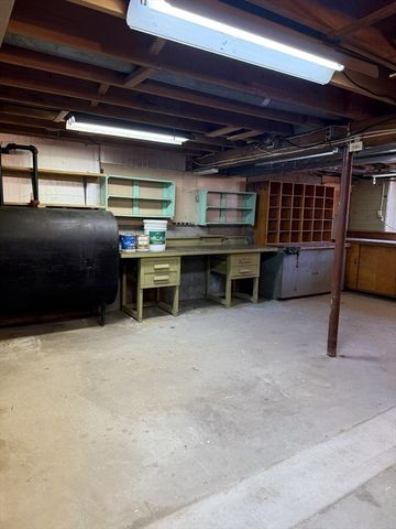 89 Oakcrest Drive, North Attleboro, MA 02760