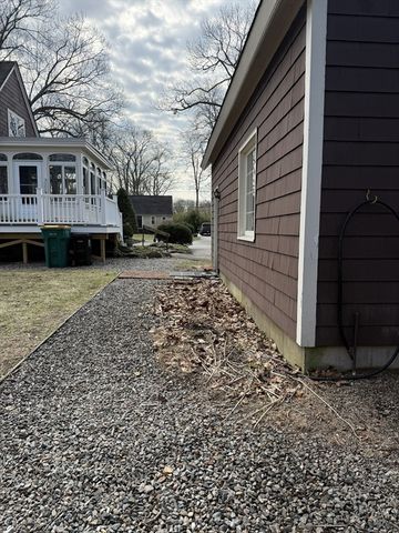 89 Oakcrest Drive, North Attleboro, MA 02760