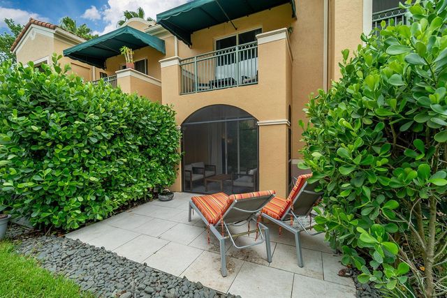 11785 Saint Andrews Place 106, Wellington, FL 33414