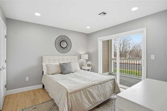 9 Joseph N Zenga Jr Boulevard 311, East Greenwich, RI 02818