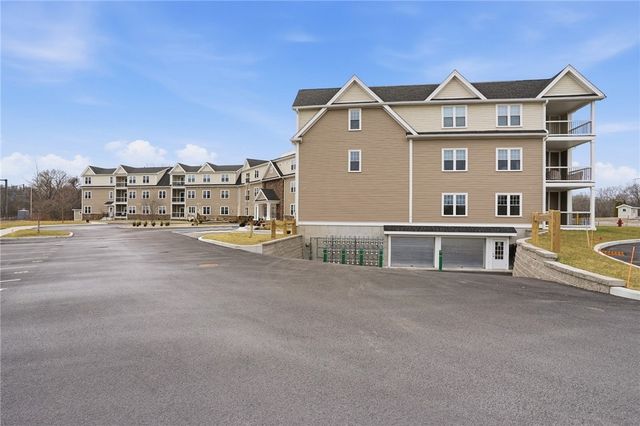 9 Joseph N Zenga Jr Boulevard 311, East Greenwich, RI 02818