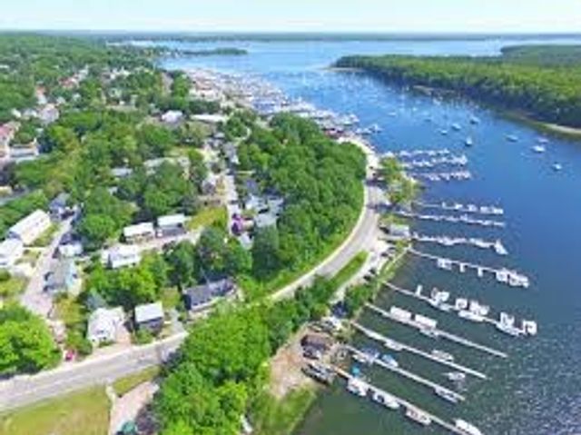9 Joseph N Zenga Jr Boulevard 311, East Greenwich, RI 02818