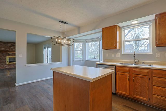 7351 Blackstone Drive, Florence, KY 41042