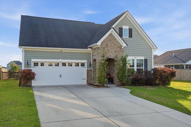 205 Witch Hazel Street, Summerville, SC 29486