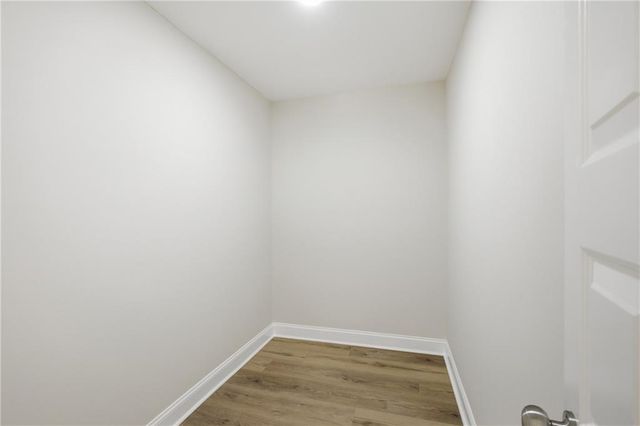353 Roxbury Drive, Riverdale, GA 30274