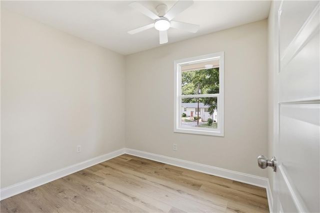 353 Roxbury Drive, Riverdale, GA 30274