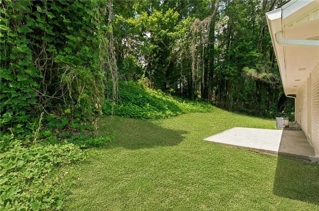 353 Roxbury Drive, Riverdale, GA 30274