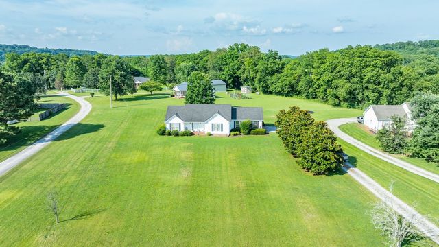 3454 Williamsport Pike, Williamsport, TN 38487