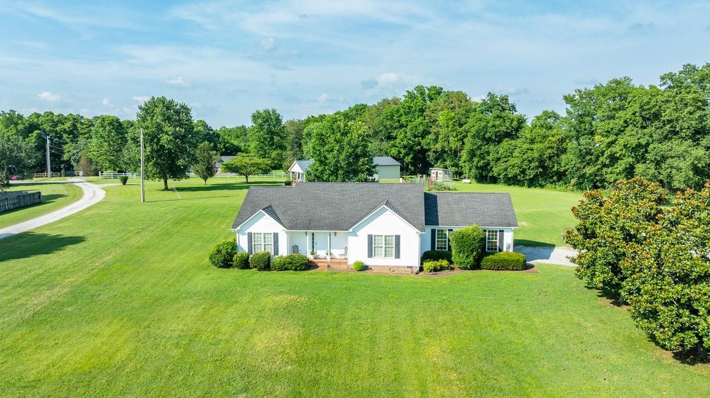 3454 Williamsport Pike, Williamsport, TN 38487