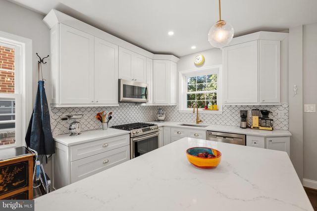1319 SHERIDAN ST NW, Washington, DC 20011