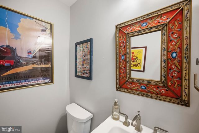 1319 SHERIDAN ST NW, Washington, DC 20011