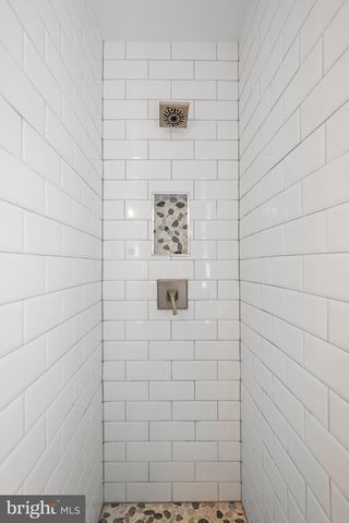 1319 SHERIDAN ST NW, Washington, DC 20011