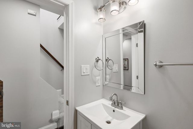 1319 SHERIDAN ST NW, Washington, DC 20011