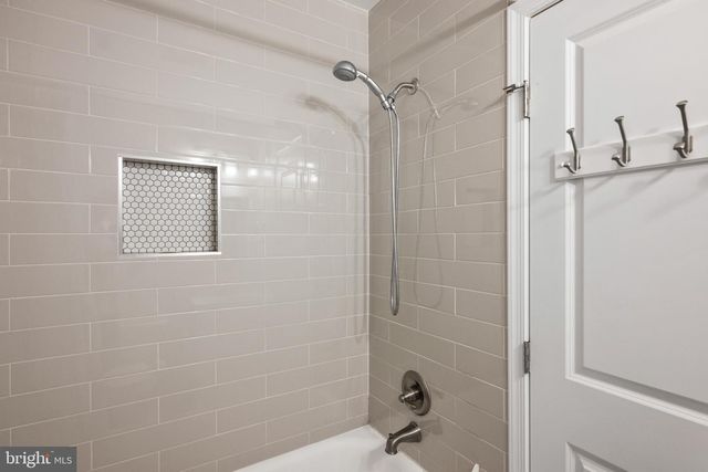 1319 SHERIDAN ST NW, Washington, DC 20011