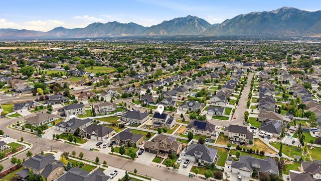 11704 S 2610 W, Riverton, UT 84065