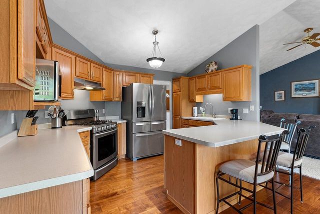 1301 KAMPO DRIVE, Neenah, WI 54956
