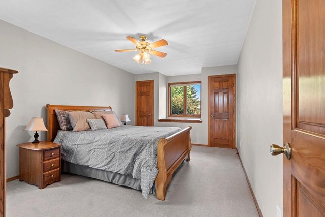 1301 KAMPO DRIVE, Neenah, WI 54956