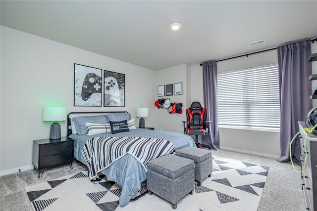 3216 NW Reinhart Drive, Ankeny, IA 50023