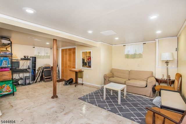 19 Franklin Pl, Hackensack City, NJ 07601