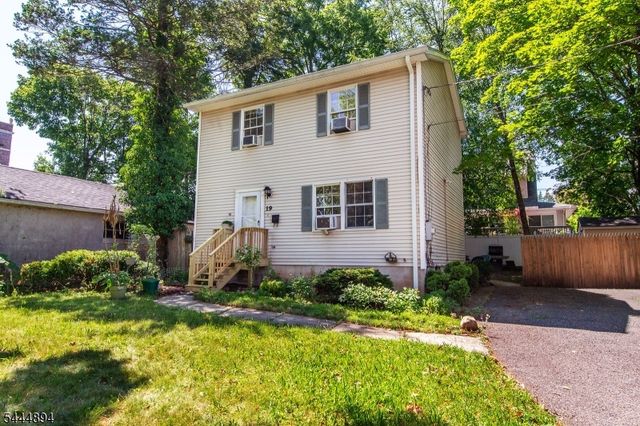 19 Franklin Pl, Hackensack City, NJ 07601