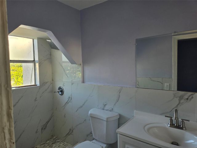 7925 SW 9th St 7925, North Lauderdale, FL 33068