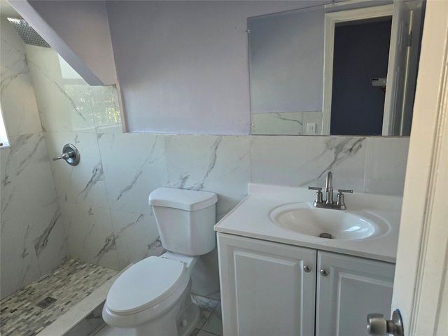 7925 SW 9th St 7925, North Lauderdale, FL 33068