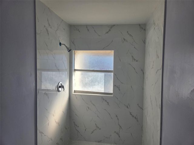 7925 SW 9th St 7925, North Lauderdale, FL 33068