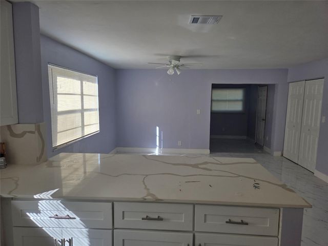 7925 SW 9th St 7925, North Lauderdale, FL 33068