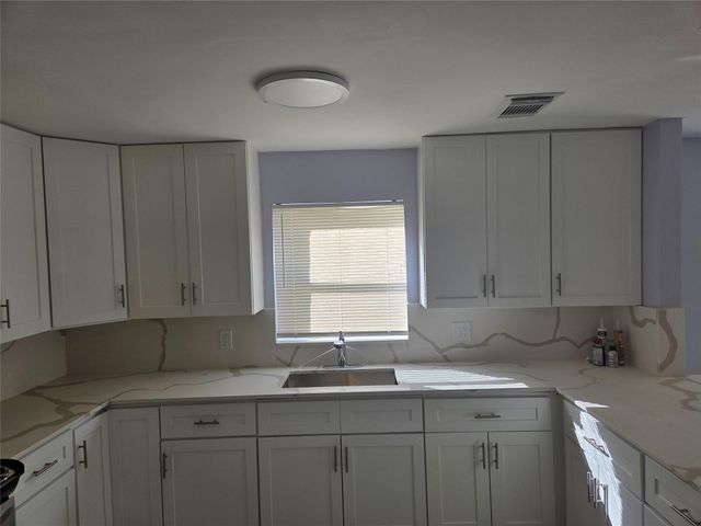 7925 SW 9th St 7925, North Lauderdale, FL 33068