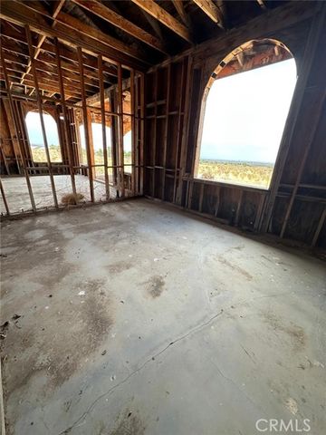 33553 Longview Road, Pearblossom, CA 93553