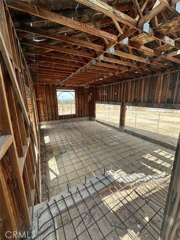 33553 Longview Road, Pearblossom, CA 93553