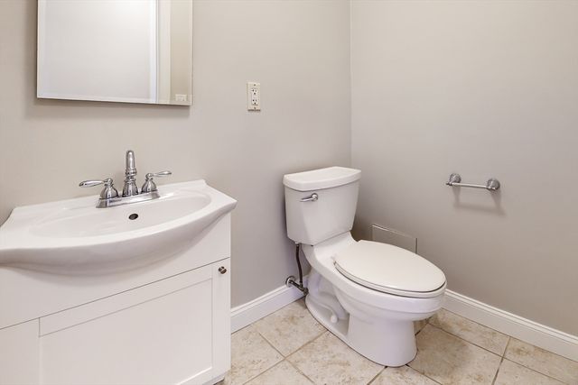 243 Lexington St 2, Watertown, MA 02472