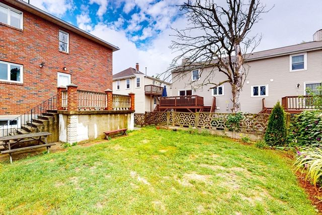 243 Lexington St 2, Watertown, MA 02472