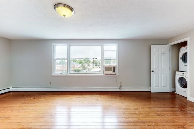 243 Lexington St 2, Watertown, MA 02472