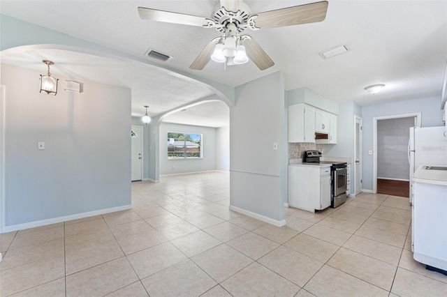 1754 FOXBORO DRIVE, Orlando, FL 32812
