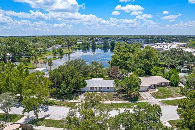 1754 FOXBORO DRIVE, Orlando, FL 32812