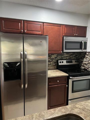 8643 MALLARD RESERVE DRIVE 202, Tampa, FL 33614