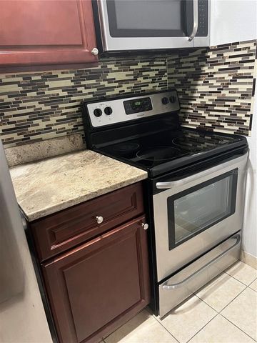 8643 MALLARD RESERVE DRIVE 202, Tampa, FL 33614