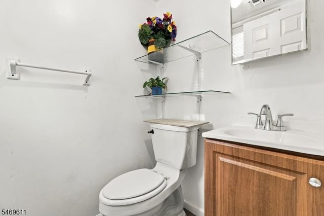 183 Arlington Ave, Franklin Twp., NJ 08873